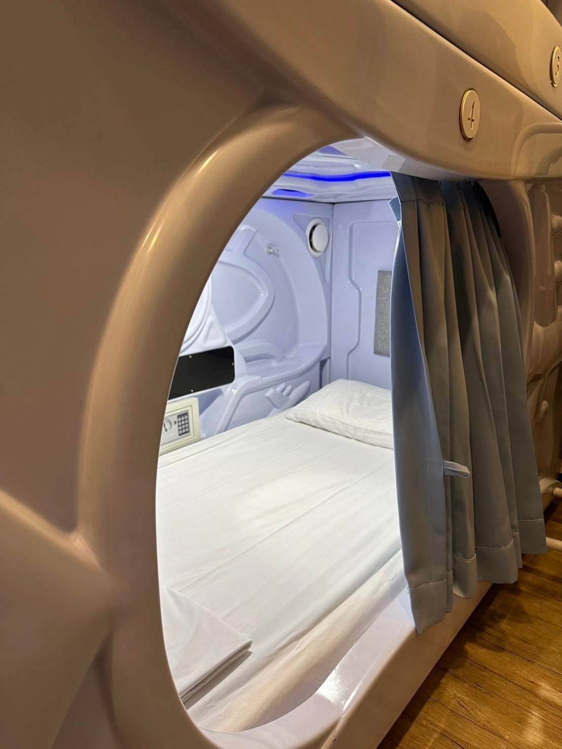 Sleepbox Hostel Тайбей Екстер'єр фото